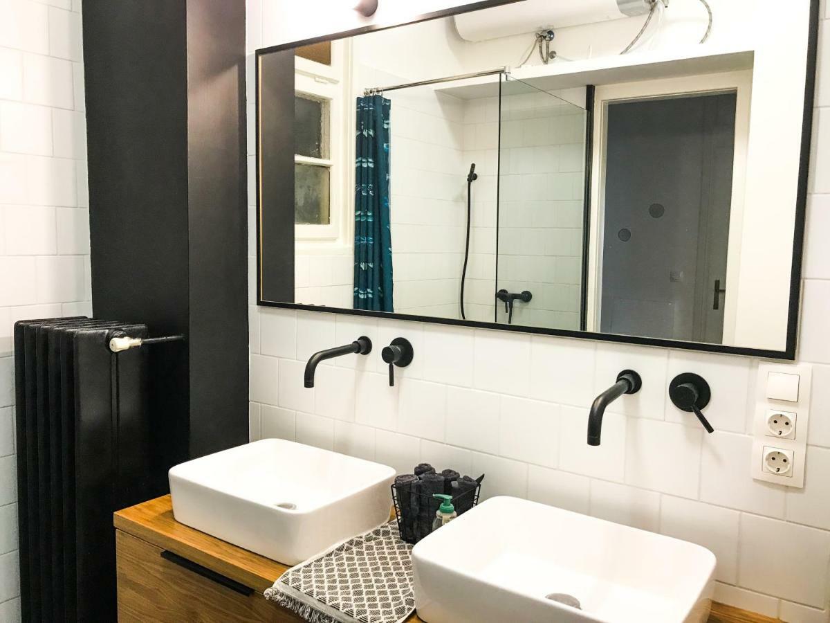 Spacious Bauhaus Icon Flat With Fitness Room In Central Buda, Close To The River And Margaret Island Budapest Bagian luar foto
