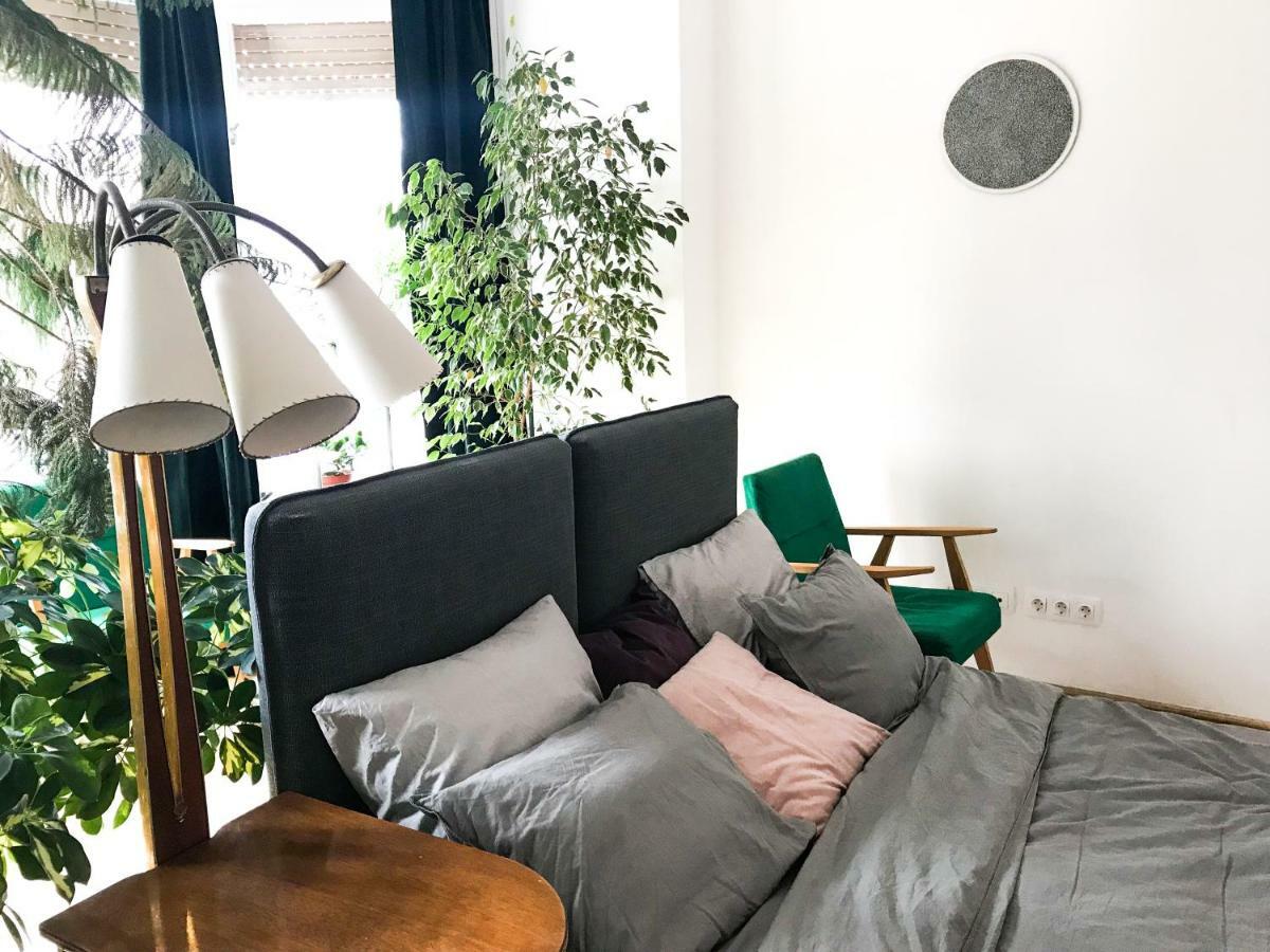 Spacious Bauhaus Icon Flat With Fitness Room In Central Buda, Close To The River And Margaret Island Budapest Bagian luar foto
