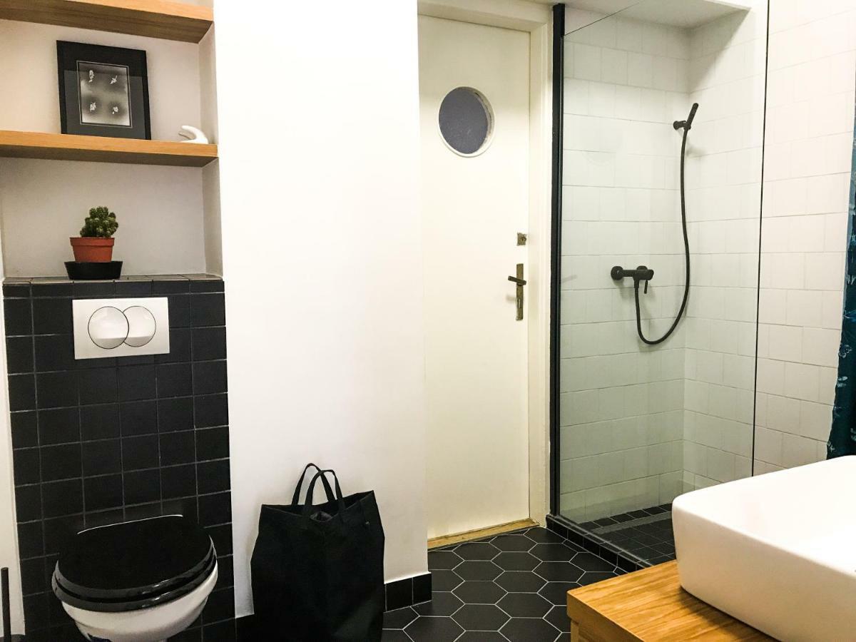 Spacious Bauhaus Icon Flat With Fitness Room In Central Buda, Close To The River And Margaret Island Budapest Bagian luar foto